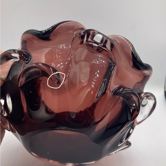 Vintage Mulberry Wine Clear Glass Pulled Ear Petals Ashtray/ Bowl - Picture 8 of 11